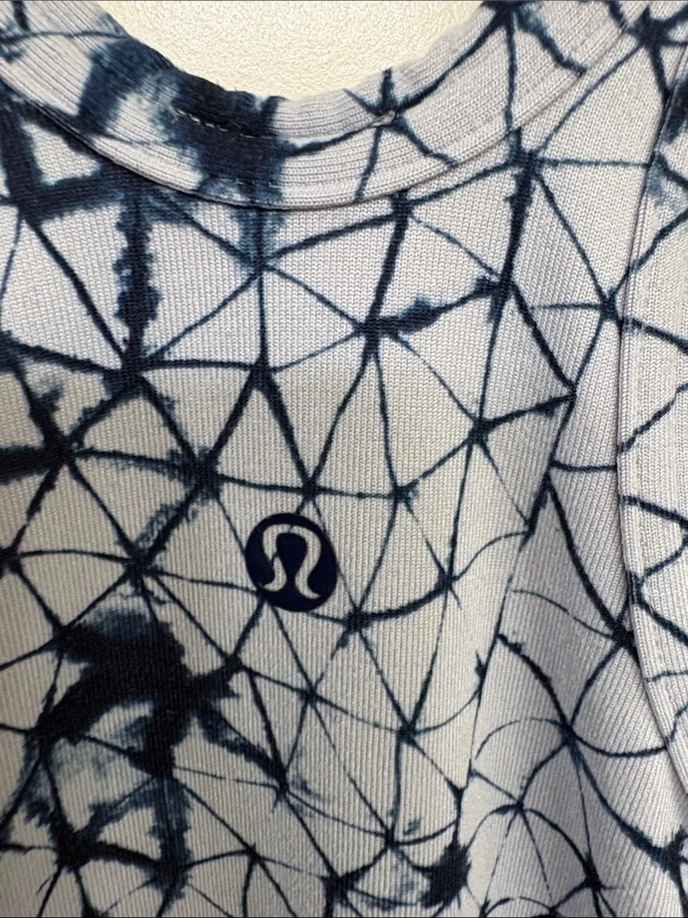 lululemon athletica Light Gray Tank‎ Top with Black Geometric Print